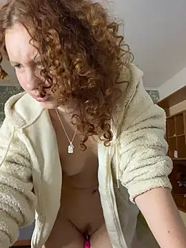 Snapshot of Anna_Desire_ chatting on 01.14.25 Anna Desire online show from 01.14.25