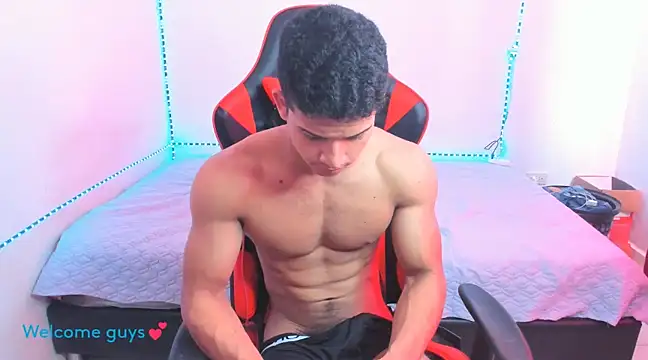 Snapshot of oliver_thompsson7 chatting on 01.07.25 oliver thompsson7 online show from 01.07.25