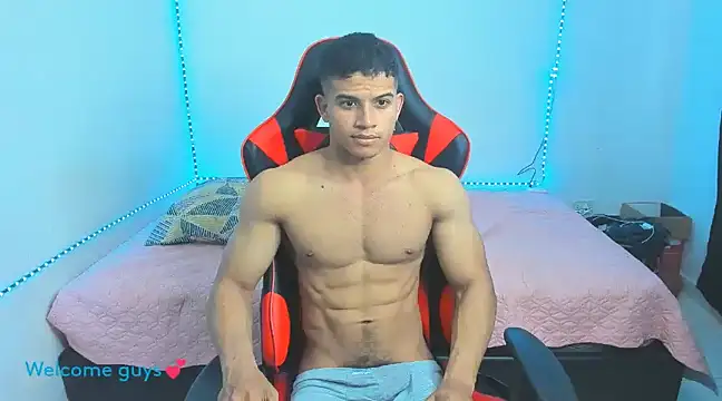 Snapshot of oliver_thompsson7 chatting on 02.23.25 oliver thompsson7 online show from 02.23.25