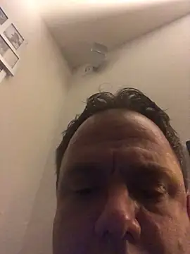 DauerAkt8069 online show from 12.25.24