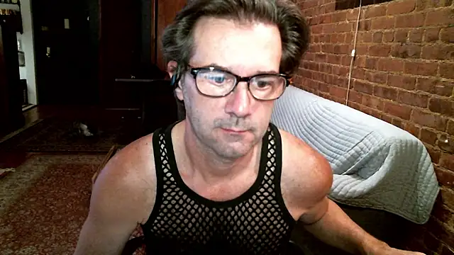 Johnny Bottoms online show from 11.16.25