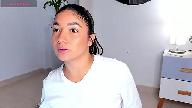 Snapshot of martina_roldam chatting on 01.15.25 martina roldam online show from 01.15.25