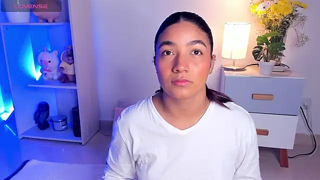 Snapshot of martina_roldam chatting on 01.24.25 martina roldam online show from 01.24.25