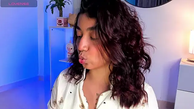 Snapshot of martina_roldam chatting on 01.30.25 martina roldam online show from 01.30.25