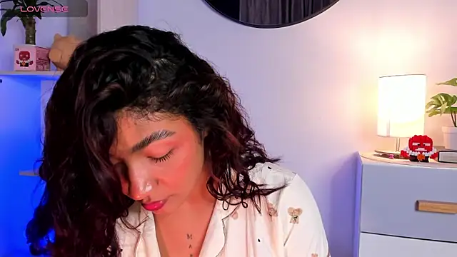 Snapshot of martina_roldam chatting on 01.30.25 martina roldam online show from 01.30.25