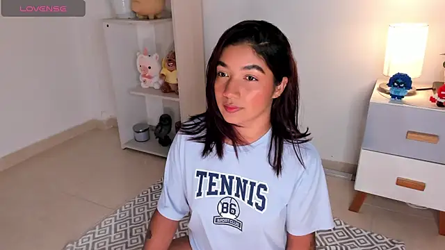 Snapshot of martina_roldam chatting on 02.12.25 martina roldam online show from 02.12.25