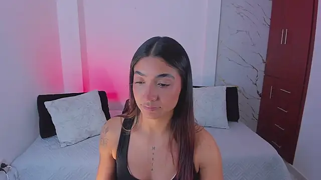 martina roldam online show from 03.20.26