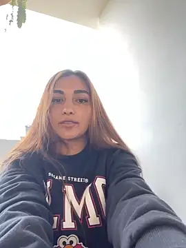 Snapshot of Sara_Smitthh6 chatting on 09.29.25 Sara Smitthh6 online show from 09.29.25