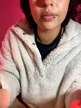 lauuraww online show from 10.14.25