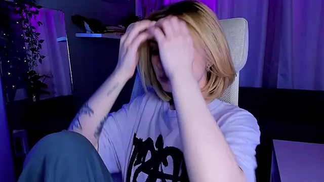 Snapshot of forget_me_not_eve chatting on 01.25.25 forget me not eve online show from 01.25.25