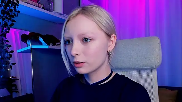 Snapshot of forget_me_not_eve chatting on 02.02.25 forget me not eve online show from 02.02.25