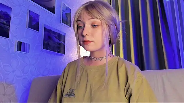 Snapshot of forget_me_not_eve chatting on 09.11.25 forget me not eve online show from 09.11.25