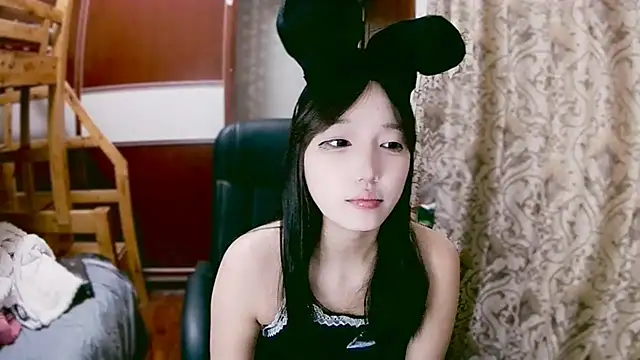 lulu-2002 online show from 12.26.24