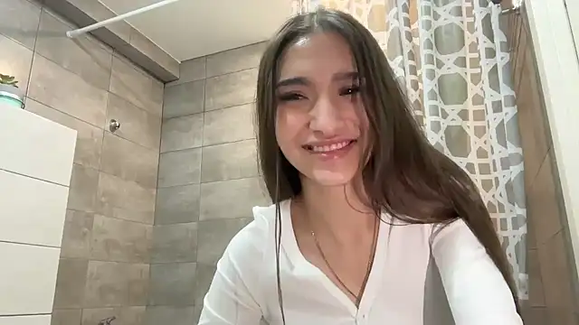 Snapshot of MilenaMilven chatting on 12.31.24 MilenaMilven online show from 12.31.24
