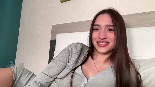 Snapshot of MilenaMilven chatting on 03.20.25 MilenaMilven online show from 03.20.25