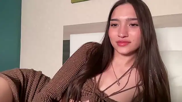 Snapshot of MilenaMilven chatting on 03.21.25 MilenaMilven online show from 03.21.25