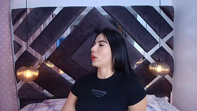 Snapshot of sam_lewins chatting on 02.27.25 sam lewins online show from 02.27.25