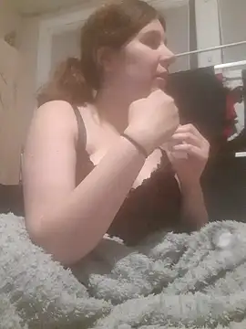 Snapshot of Heleneecesmecs2 chatting on 02.17.25 Heleneecesmecs2 online show from 02.17.25