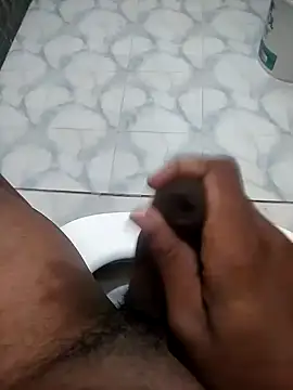 Snapshot of PLAYBOYYRAAJ chatting on 12.26.24 PLAYBOYYRAAJ online show from 12.26.24