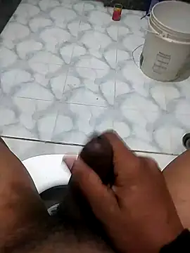 Snapshot of PLAYBOYYRAAJ chatting on 12.28.24 PLAYBOYYRAAJ online show from 12.28.24