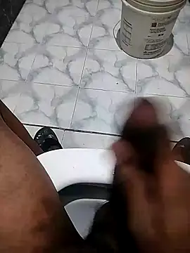 Snapshot of PLAYBOYYRAAJ chatting on 12.28.24 PLAYBOYYRAAJ online show from 12.28.24