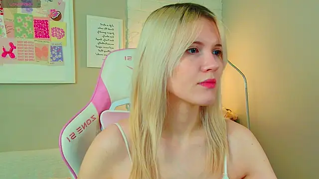 NellieLoyns online show from 12.02.25