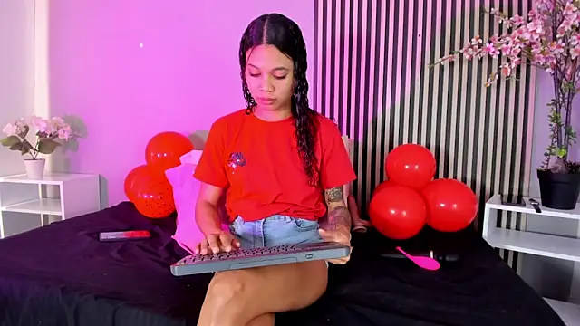 Snapshot of GysellHanson chatting on 02.13.26 GysellHanson online show from 02.13.26