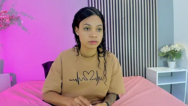 Snapshot of GysellHanson chatting on 02.25.26 GysellHanson online show from 02.25.26