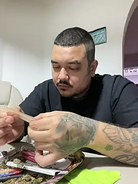 El Titan1998 online show from 03.18.25