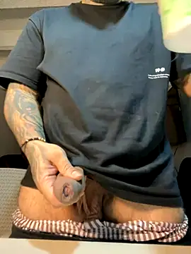 El Titan1998 online show from 09.15.25