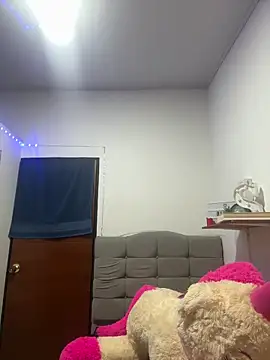 BlueStoneX online show from 02.04.25