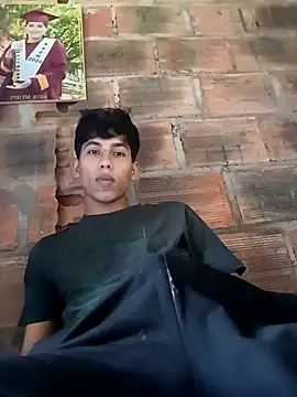 Andres123cv online show from 12.04.25