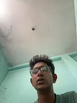 Snapshot of Cocaineandweed45 chatting on 11.11.25 Cocaineandweed45 online show from 11.11.25