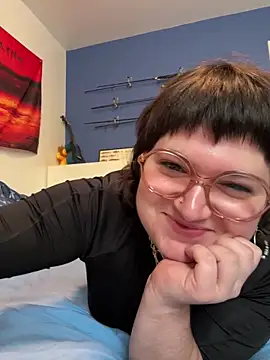 Snapshot of _dwhorekin_ chatting on 10.20.25 dwhorekin online show from 10.20.25