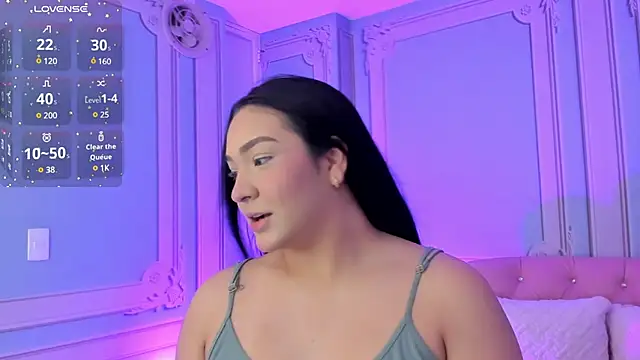 stefany duque1  online show from 12.28.24