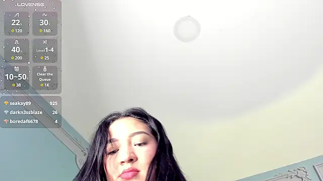 stefany duque1  online show from 01.25.25