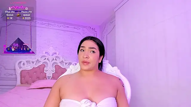 stefany duque1  online show from 02.19.25