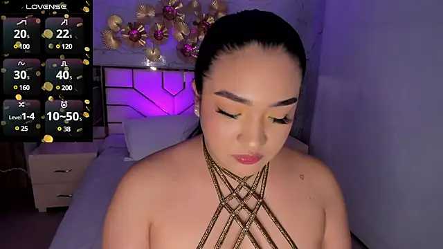 stefany duque1  online show from 03.18.25