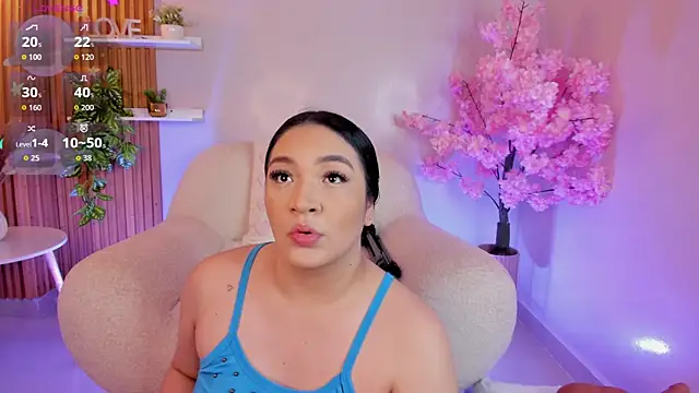 stefany duque1  online show from 09.30.25