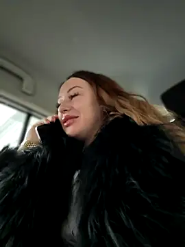 Snapshot of AndreaMood chatting on 10.24.25 AndreaMood online show from 10.24.25