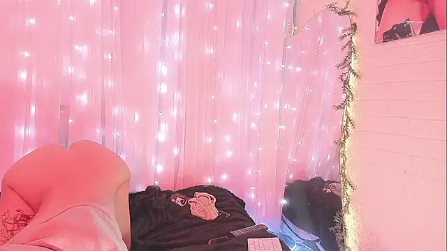 NattSumi online show from 02.18.25