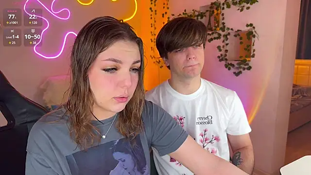 RobertAndLinela online show from 11.04.25