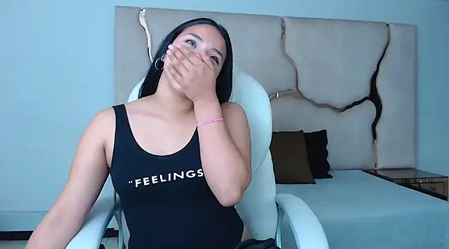 Snapshot of IsabellRodriguez18 chatting on 02.12.25 IsabellRodriguez18 online show from 02.12.25