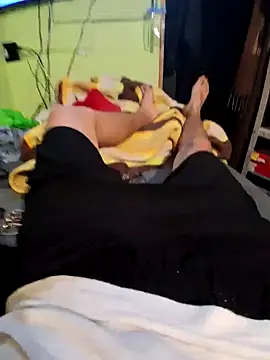 Snapshot of zeus2630 chatting on 11.21.25 zeus2630 online show from 11.21.25