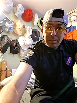 zeus2630 online show from 12.14.25