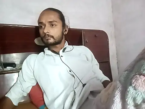 IamRentedBoybfriend online show from 11.14.25