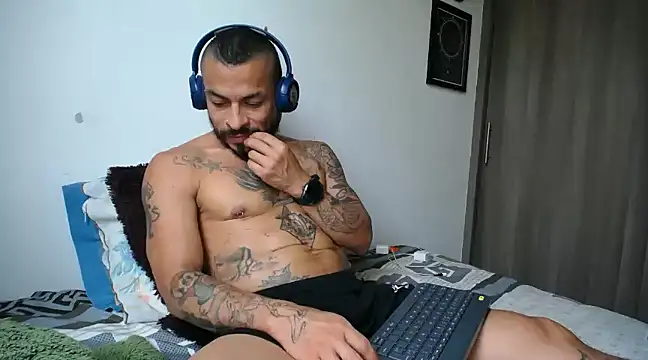 callme douglas online show from 02.01.25