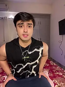 Snapshot of sunny49477 chatting on 11.08.25 sunny49477 online show from 11.08.25