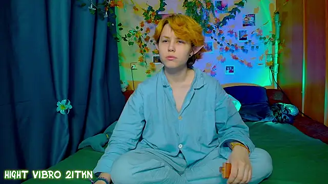 TrickyKitsune online show from 10.15.25