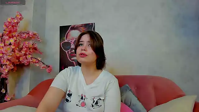 EricaElliott online show from 02.04.25